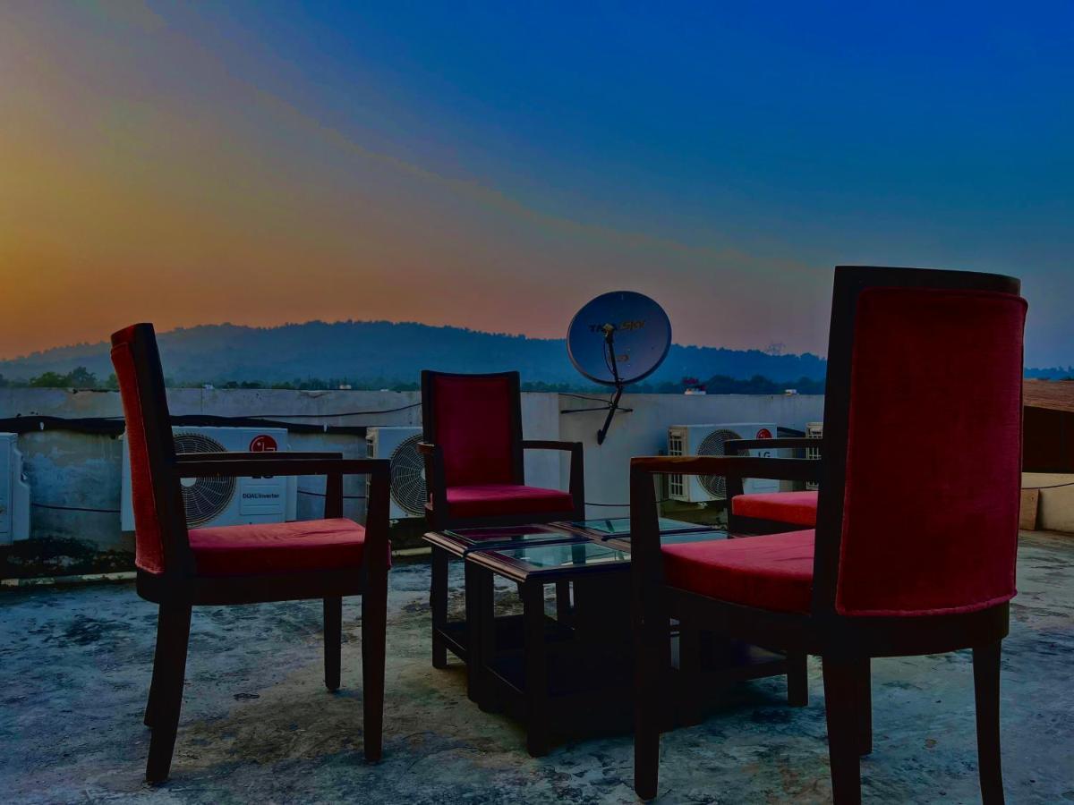 Hotel The Pacific Grand, Haridwār Buitenkant foto
